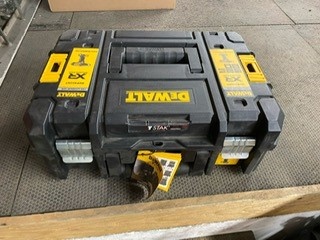 kufry na nářadí DeWalt - 2