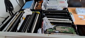 Tablety, mobily, pouzdra, baterie na díly - 2
