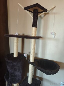 Škrabadlo Magic Cat Mia 140 cm ze SuperZoo - 2