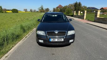 Škoda Octavia II 1.6 FSI 85kW - 2