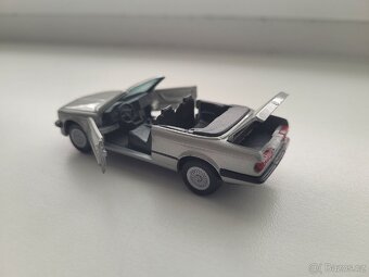 Bmw e30 cabrio 325i - 2