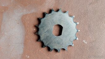 řetězové kolečko 17 zubů Simson S51, SR - 2