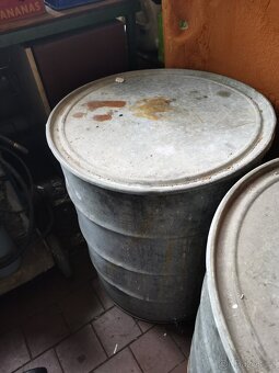 Plechové sudy 200 l - 2