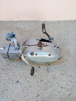 Motor jawa20 - 2