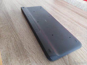 Logitech K400+ Bezdrátová klávesnice s touchpadem - 2