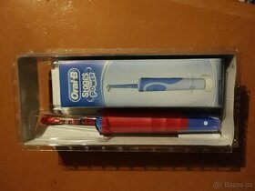 Elektrický zubní kartáček Oral-B motiv Cars - 2