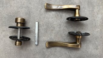 Rozetové kování Excel ve stylu starobronz - 2