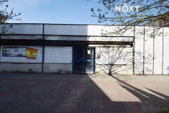 Pronájem komerční Obchodní prostory, 600㎡ - 2