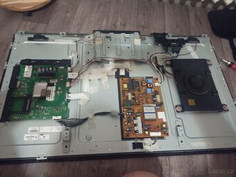 Sharp TV LC-40LE630E funkční díly - 2