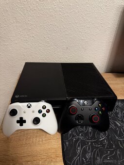 Xbox one 1tb + 2x ovladač - 2