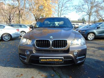 BMW X5, 3,0 D
Ojeté, 2010, 282 000 km - 2