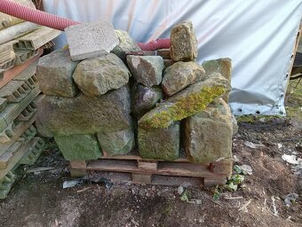 Prodám pískovcové kameny a kvádry - 2