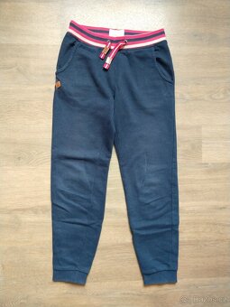 Dívčí tepláky vel. 134/140 - 2