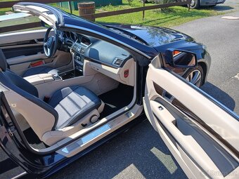 Kabriolet Mercedes-BENZ Třídy E - 2