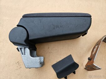 Fiat Stilo loketní opěrka černá - 2