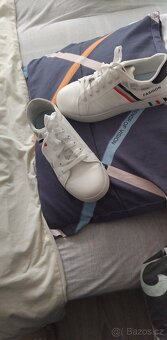PRODAM NOVE  BOTY - 2