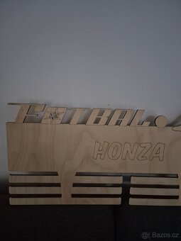 Věšák na medaile - 2