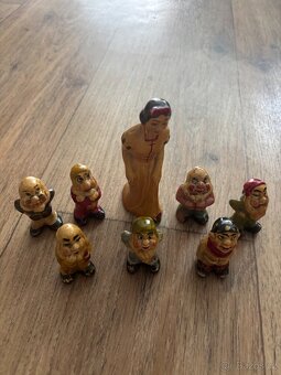 Figurky sněhurka a 7 trpaslíků - 2