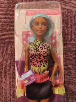 Barbie® Mattel Panenka vizážistka - 2