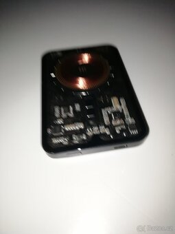 Luxusní stylová magnetická bezdrátová power banka - 2