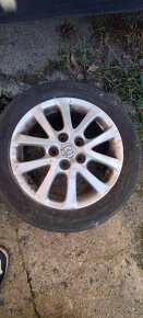 Kola na Mazda 5 - 2