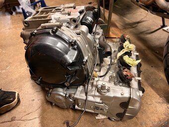 Kawasaki zx7r motor P3 - 2