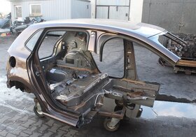 VW Polo 6R0 zadní část karoserie - 2