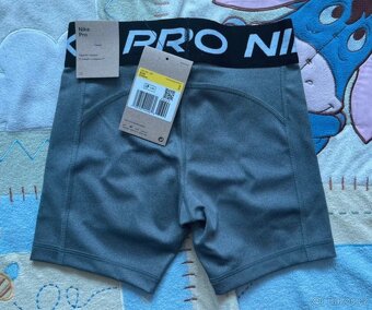 Nike Pro - kratasy - 2