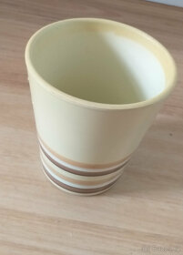 Květináče pod orchidej - 2
