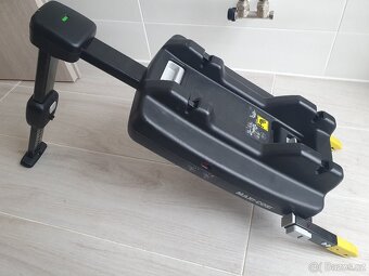 Autosedačka vajíčko MAXI-COSI Marble vč. isofix základny - 2