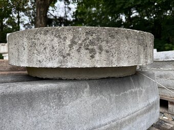 Betonový poklop na šachtu - 2