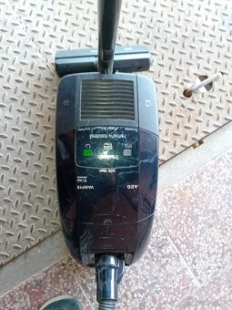 Vysavač aeg vampyr 1500 w - 2