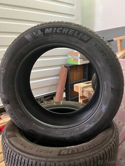 Michelin Alpin 5 – 255/55 R20 - 2
