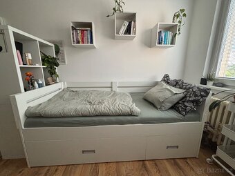 Postel s úložným prostorem - 2