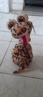 Elektrická hračka, chodí, zpívá - 2