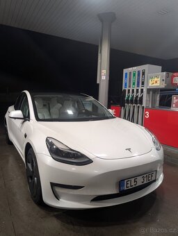 Tesla Model 3 2021 LR Bílý interiér - 2
