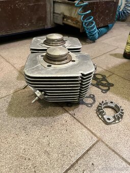 Válce motoru Jawa 350 - 2