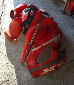 Suzuki GSX 600F Katana - 2