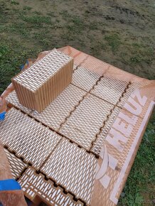 Cihly Heluz family - 2