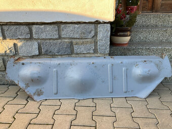 Chladičová stěna Škoda 742/743 - 2