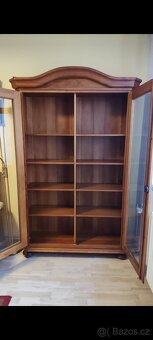 Vitrína - masiv - 2