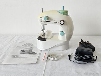 Mini šicí stroj - 2