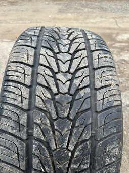 Pneu nexen 285/35/22 - 2
