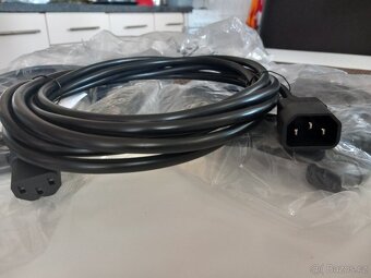 3x kabel nový cena za všechny 100kc - 2