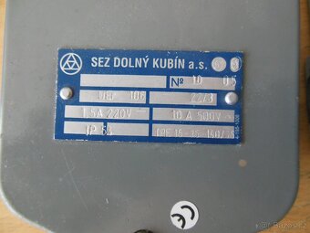 Koncový spínač sez dolný bkubin UER 106 - 2