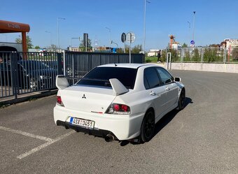 Mitsubishi Lancer Evolution IX MR - 2