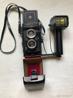 Yashica 124 G - 2