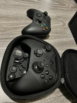 Xbox Series X + Elite Series 2 + Sluchátka - 2