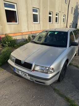 Octavia 1 1.6 na náhradní díly - 2