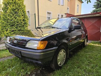 Ford Fiesta 1.3i CLX - 2